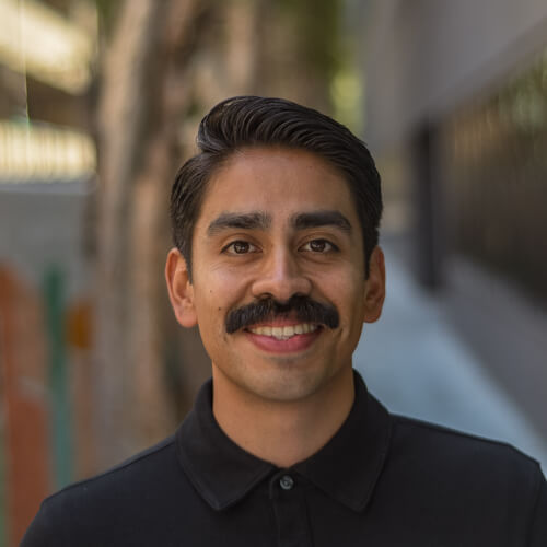 https://www.fusionacademy.com/wp-content/uploads/2019/02/Christian-Cardenas-2019_0002_LR-square.jpg