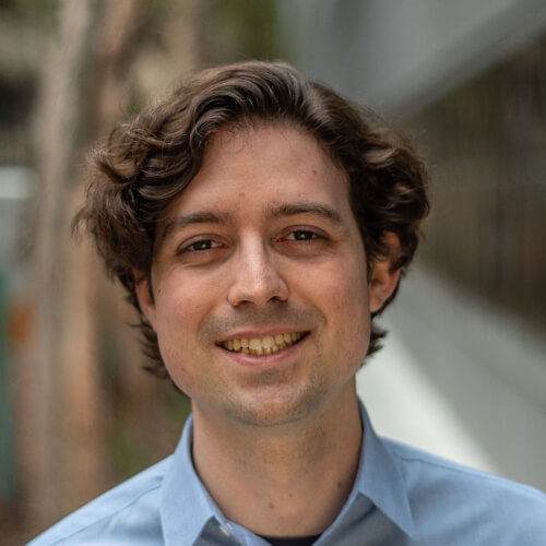 https://www.fusionacademy.com/wp-content/uploads/2019/02/Juan-Altschul-2019_0019_LR-square.jpg