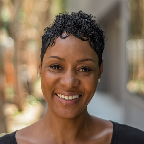 https://www.fusionacademy.com/wp-content/uploads/2019/02/kimberly-floyd-2019_0018_LR-square.jpg
