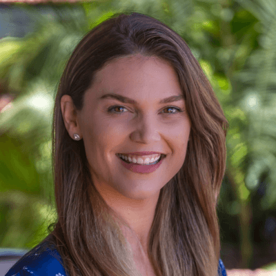 https://www.fusionacademy.com/wp-content/uploads/2020/08/Elena-Headshot.png