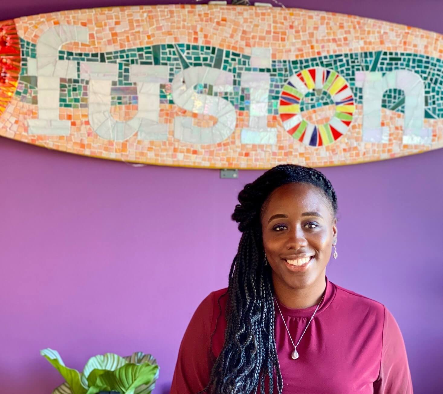 https://www.fusionacademy.com/wp-content/uploads/2020/11/Amber-Evans.jpg