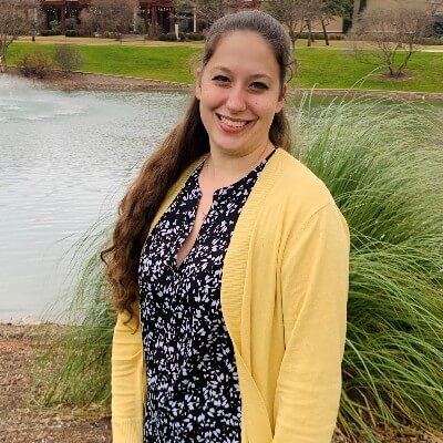 https://www.fusionacademy.com/wp-content/uploads/2020/11/Rachel-HS-Square.jpg