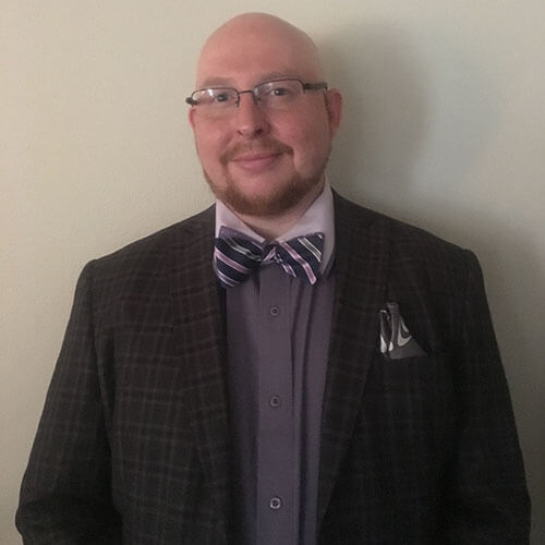 https://www.fusionacademy.com/wp-content/uploads/2020/11/thomas-hogeland.jpg