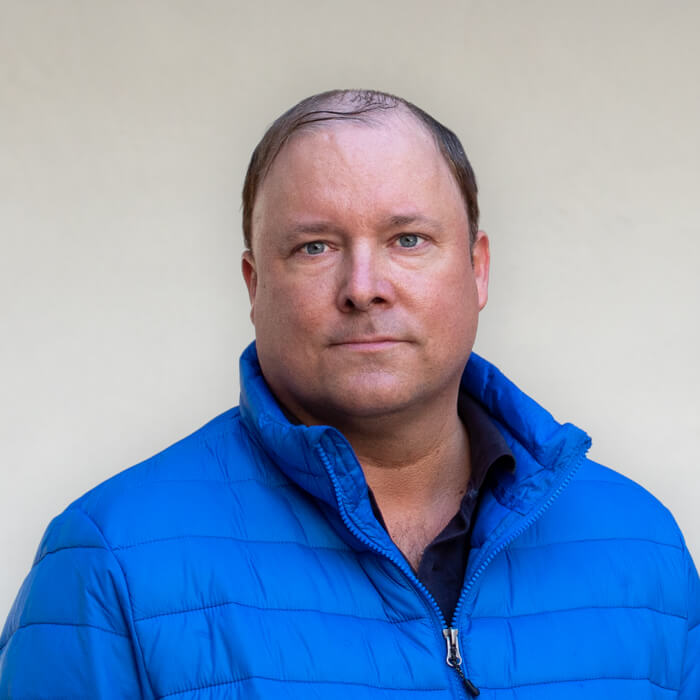https://www.fusionacademy.com/wp-content/uploads/2021/02/Keith-Pearson.jpg
