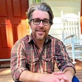 https://www.fusionacademy.com/wp-content/uploads/2021/05/Jim-Porch-3.jpg