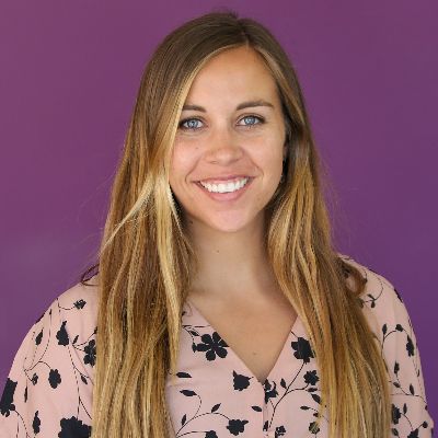 https://www.fusionacademy.com/wp-content/uploads/2021/06/StaffPortrait_-IMG_4301-1.jpg