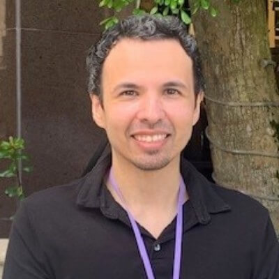 https://www.fusionacademy.com/wp-content/uploads/2021/08/Al-Feraih-Michael-Web-Photo-3-Resized.jpg