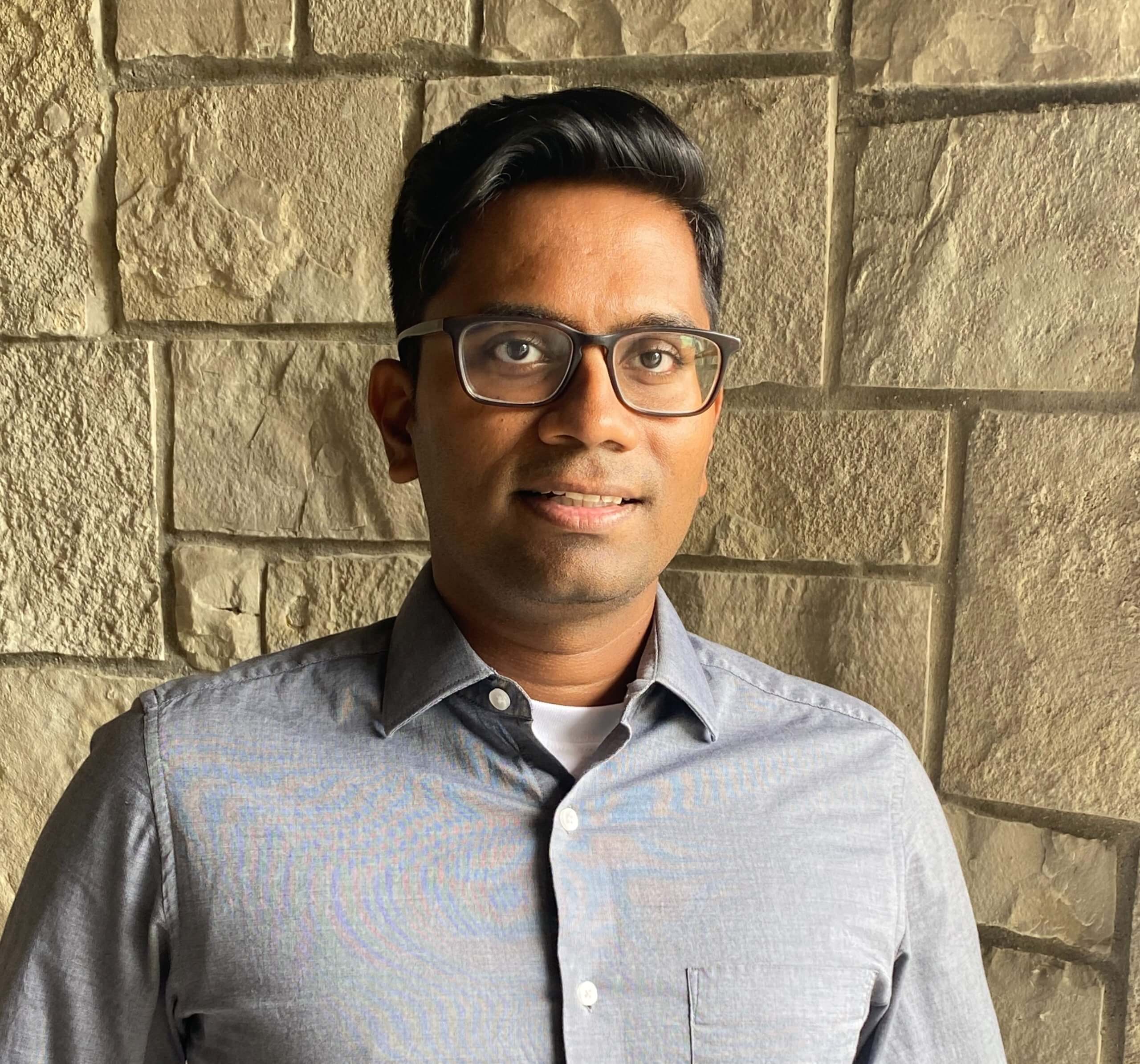 https://www.fusionacademy.com/wp-content/uploads/2021/09/Vinod-1-scaled.jpg